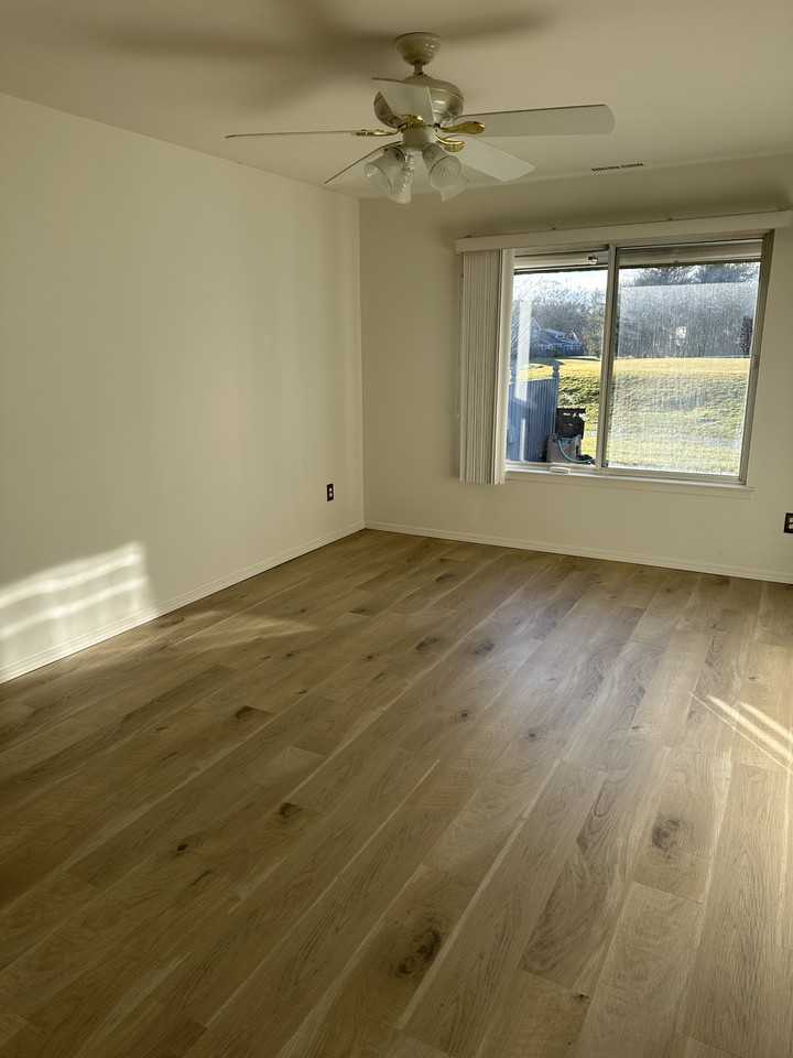 745 Spring Lake Dr #NA - Photo 7 of 10