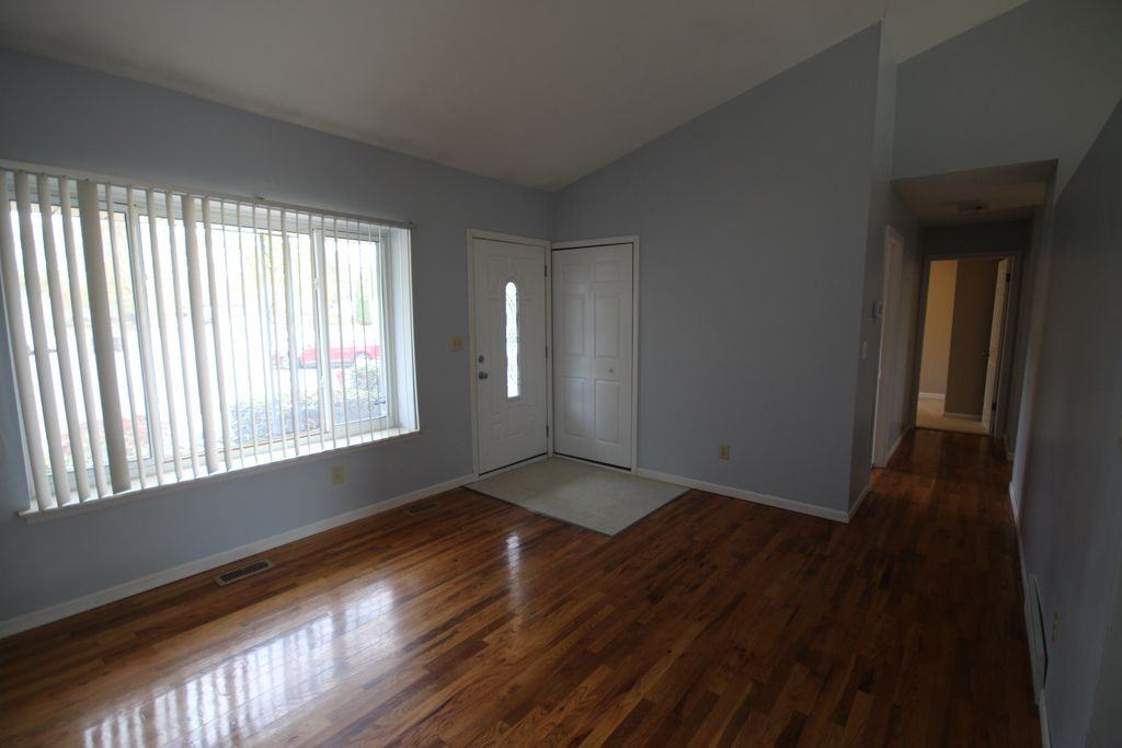 2063 Champagne Dr #NA - Photo 3 of 9