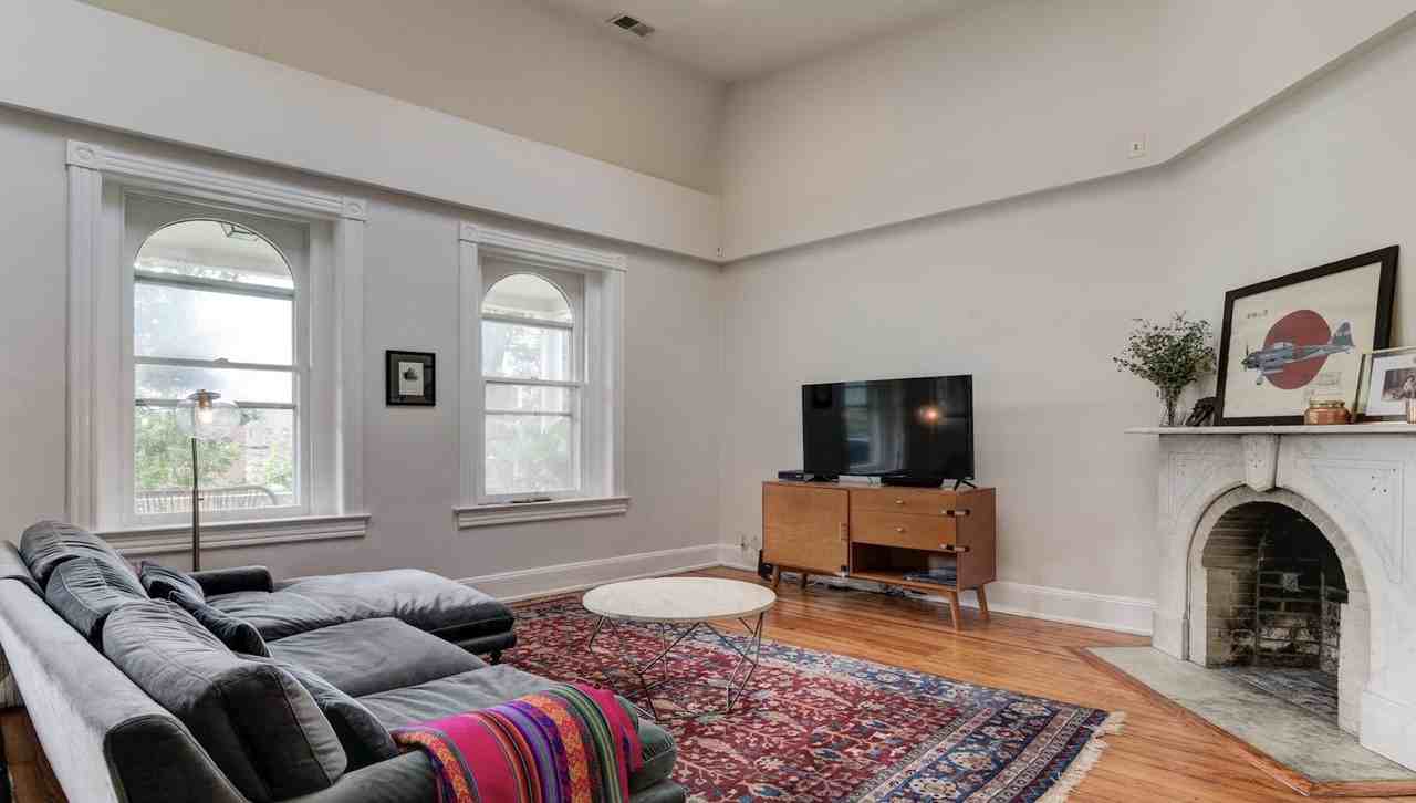 7106 Maple Ave #3 - Photo 3 of 21