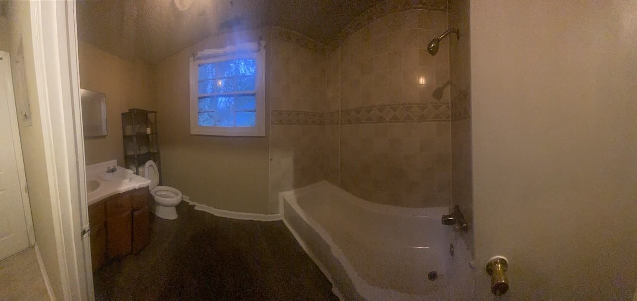 113 Woodlawn Ave #NA - Photo 3 of 9