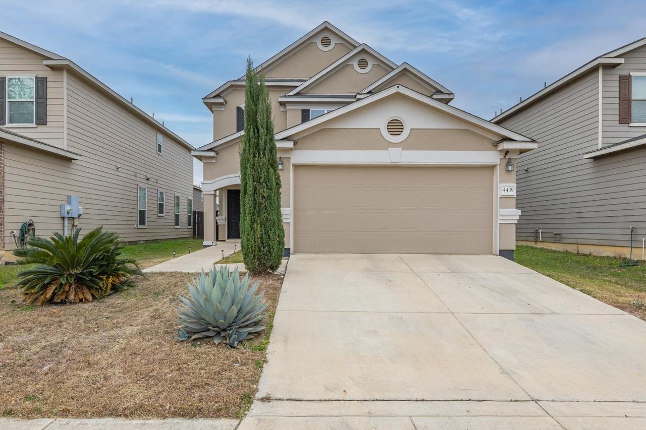 4439 Donley Byu - Photo 2 of 20