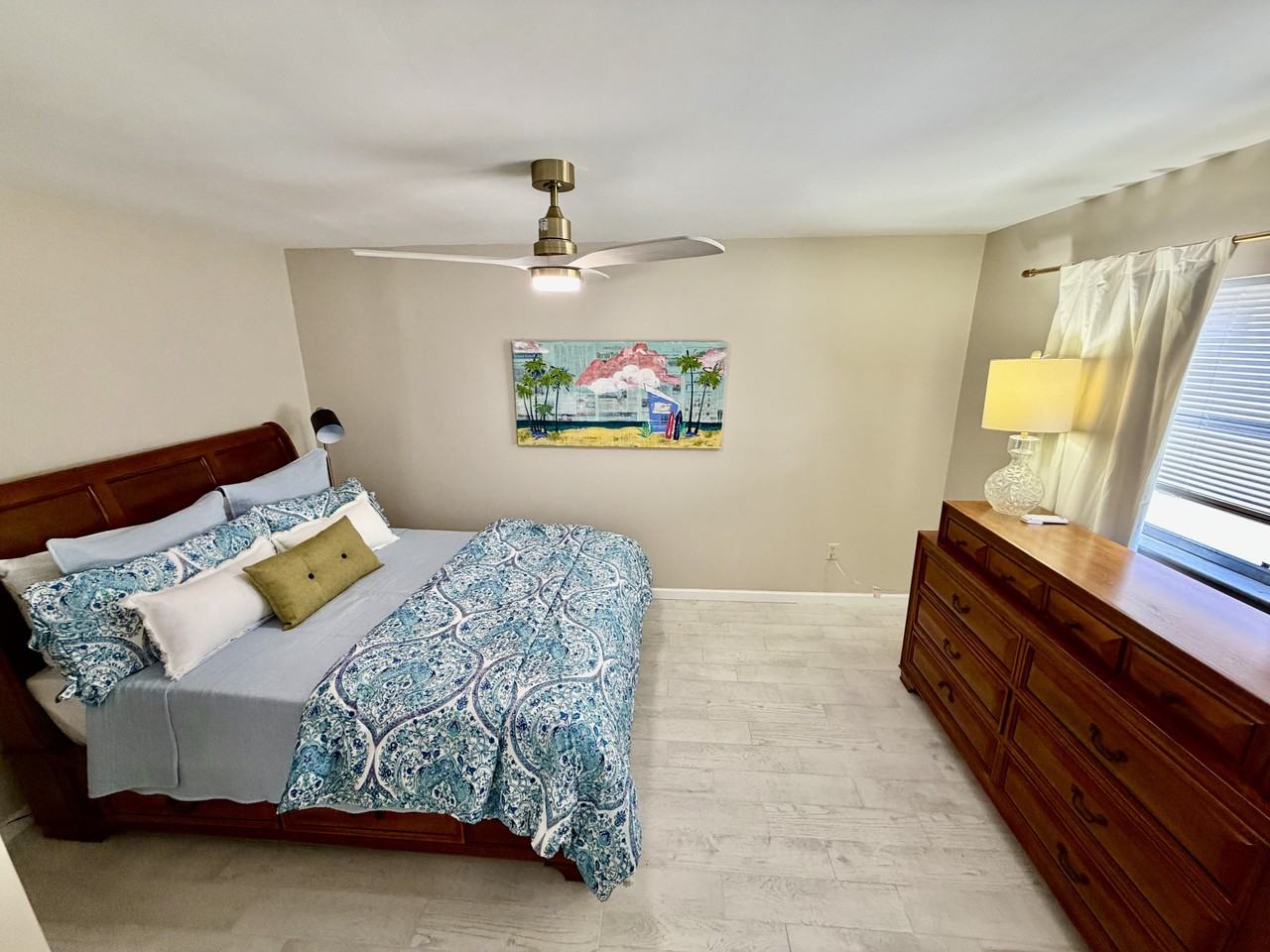 220 Park Blvd N #203 - Photo 5 of 12