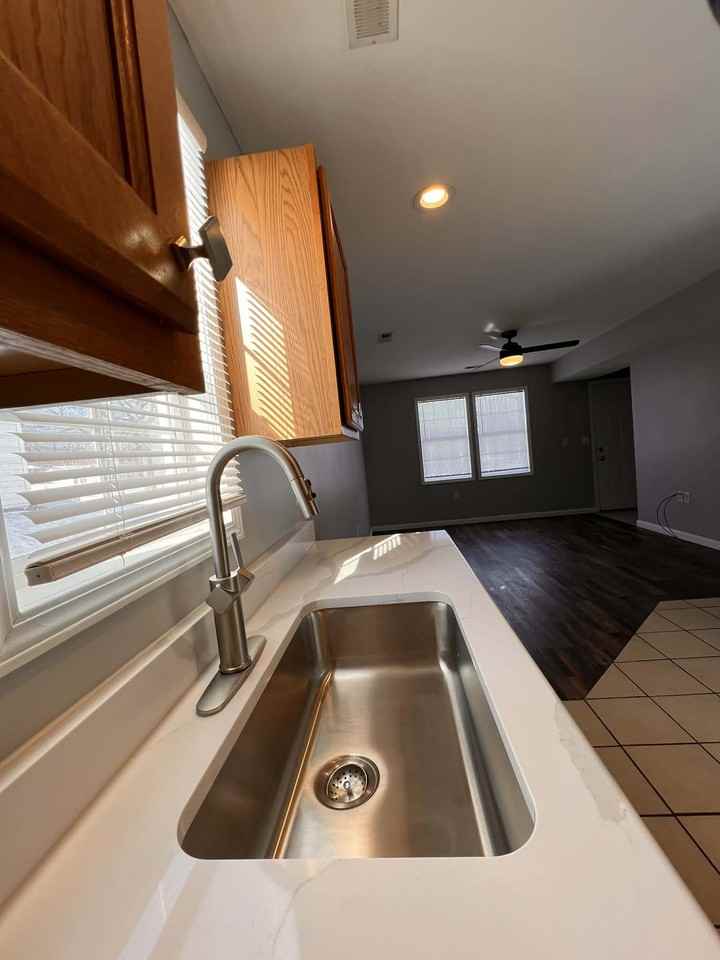 1701B Pleasant St #1701B - Photo 6 of 18