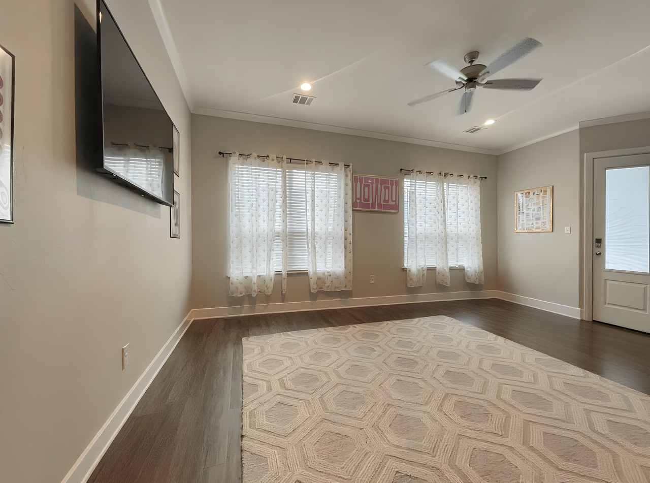 201 Fairway Dr #1 - Photo 6 of 18
