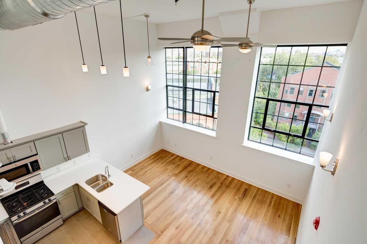 170 LAFAYETTE - Photo 2 of 31