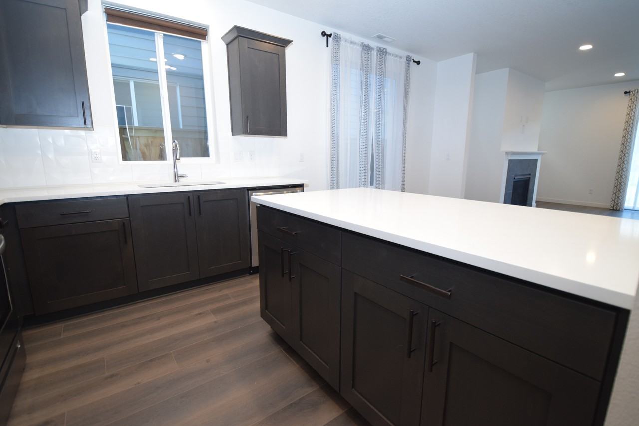 828 S 24th Ave #1 - Photo 5 of 20