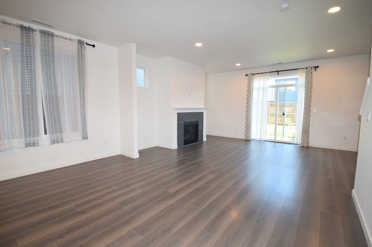 828 S 24th Ave #1 - Photo 6 of 20