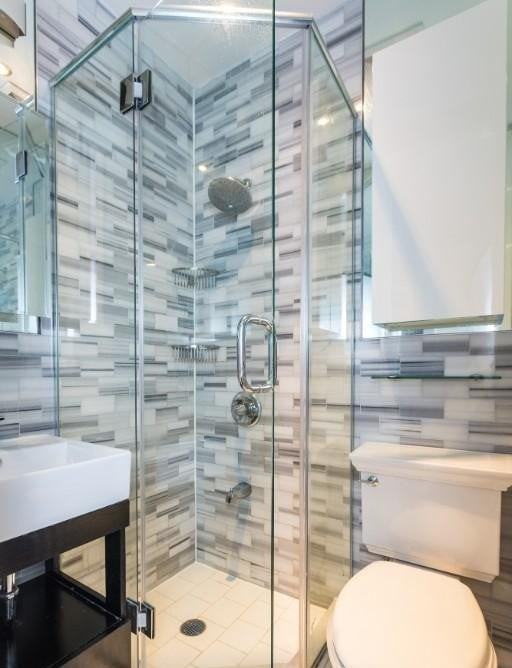 E 3rd St #5B - Photo 7 of 9