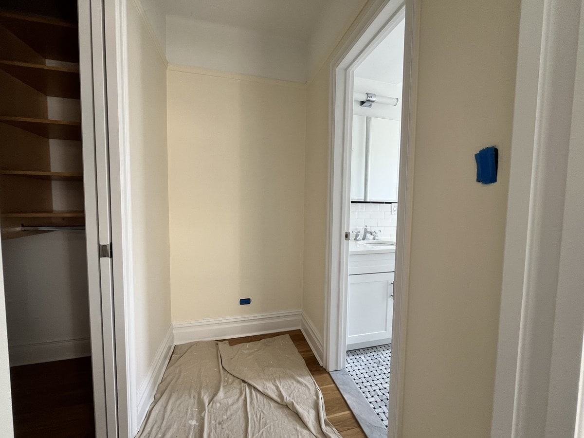 E 10th St #4C - Photo 3 of 6