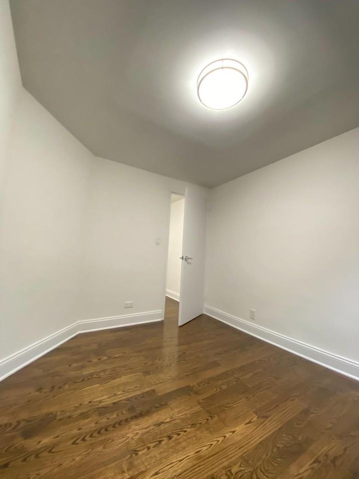 E 82nd St #1B - Photo 5 of 14