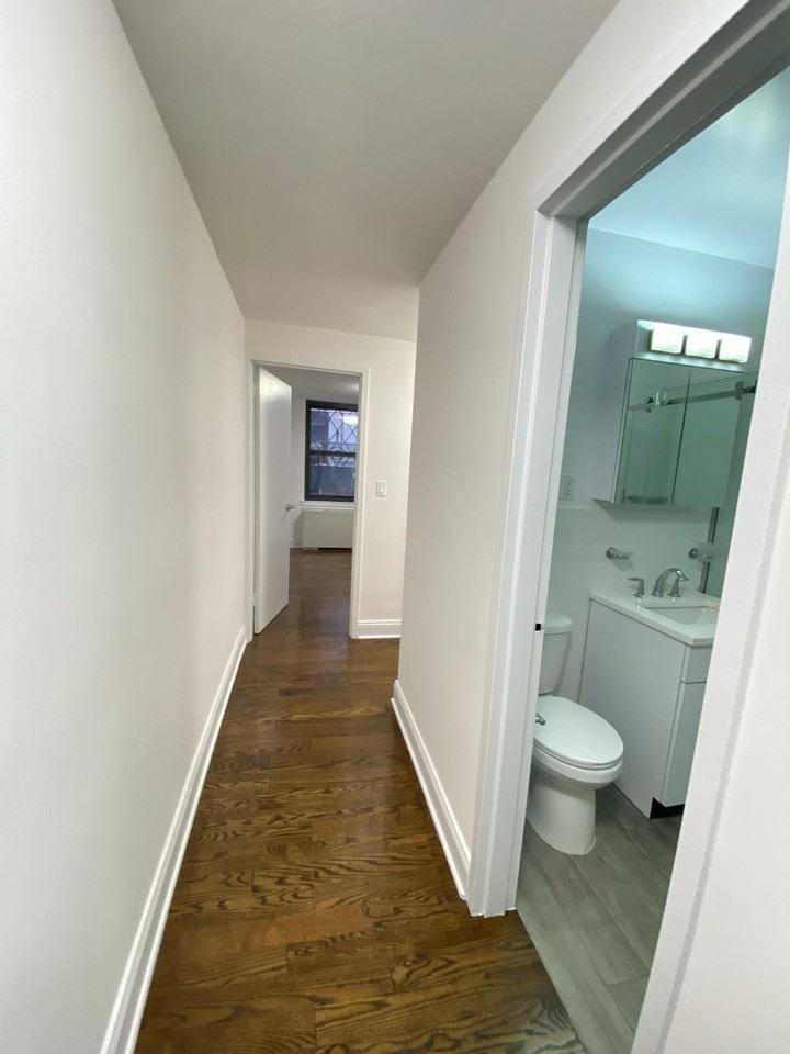 E 82nd St #1B - Photo 6 of 14