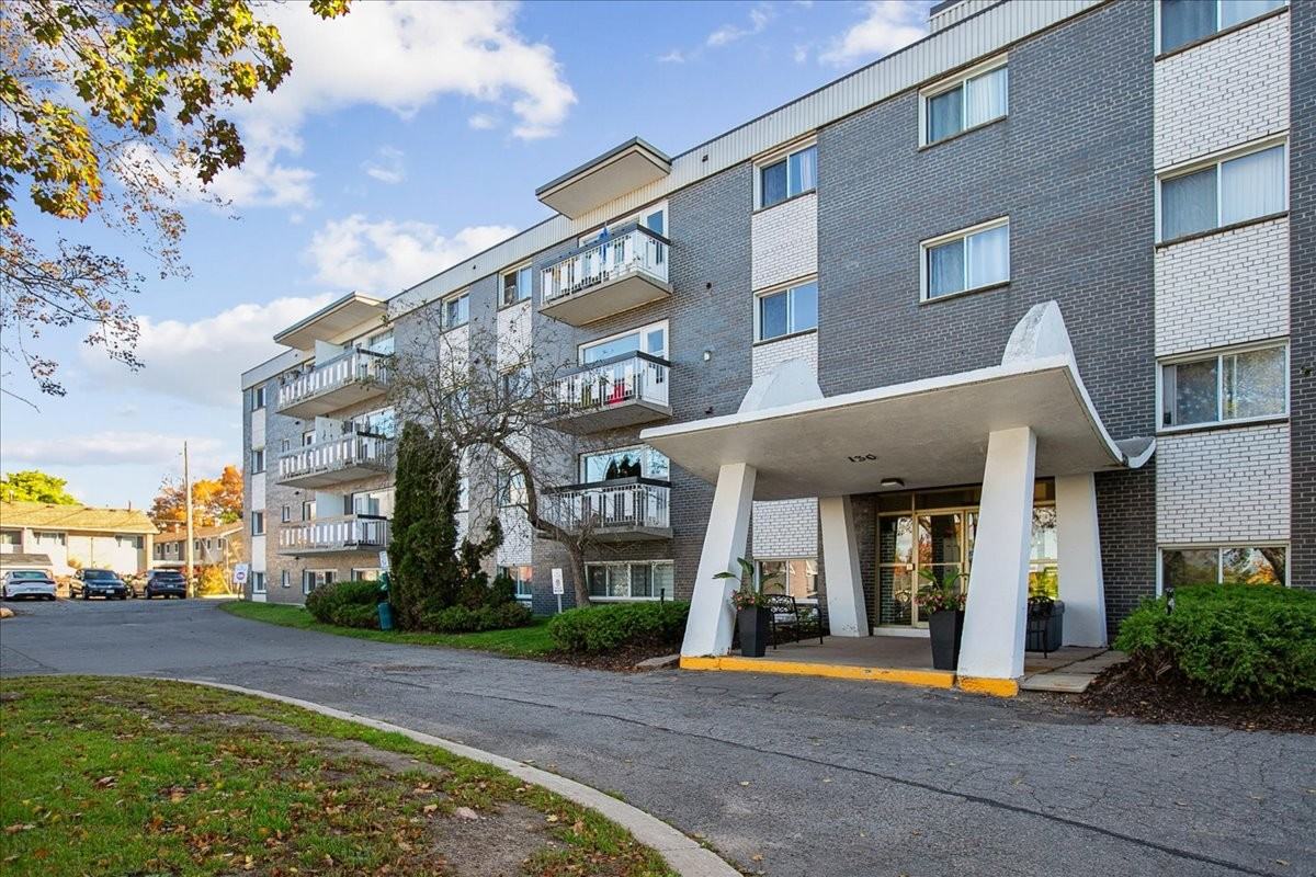 Ruscio Villa Apartments - Photo 4 of 25