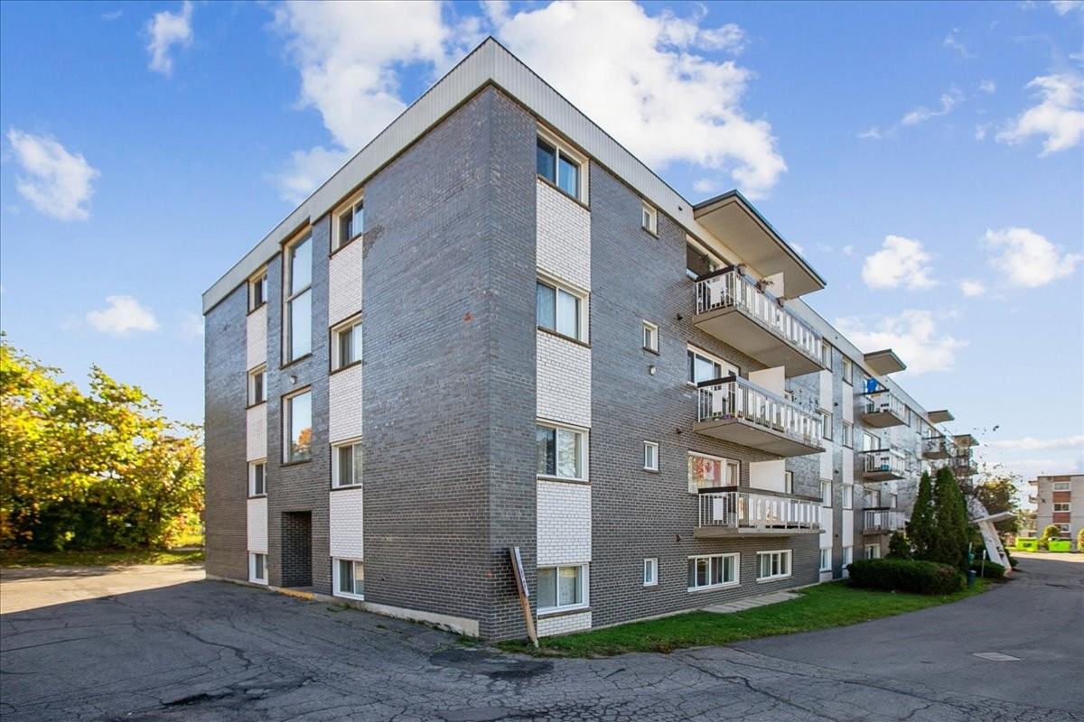 Ruscio Villa Apartments - Photo 5 of 25