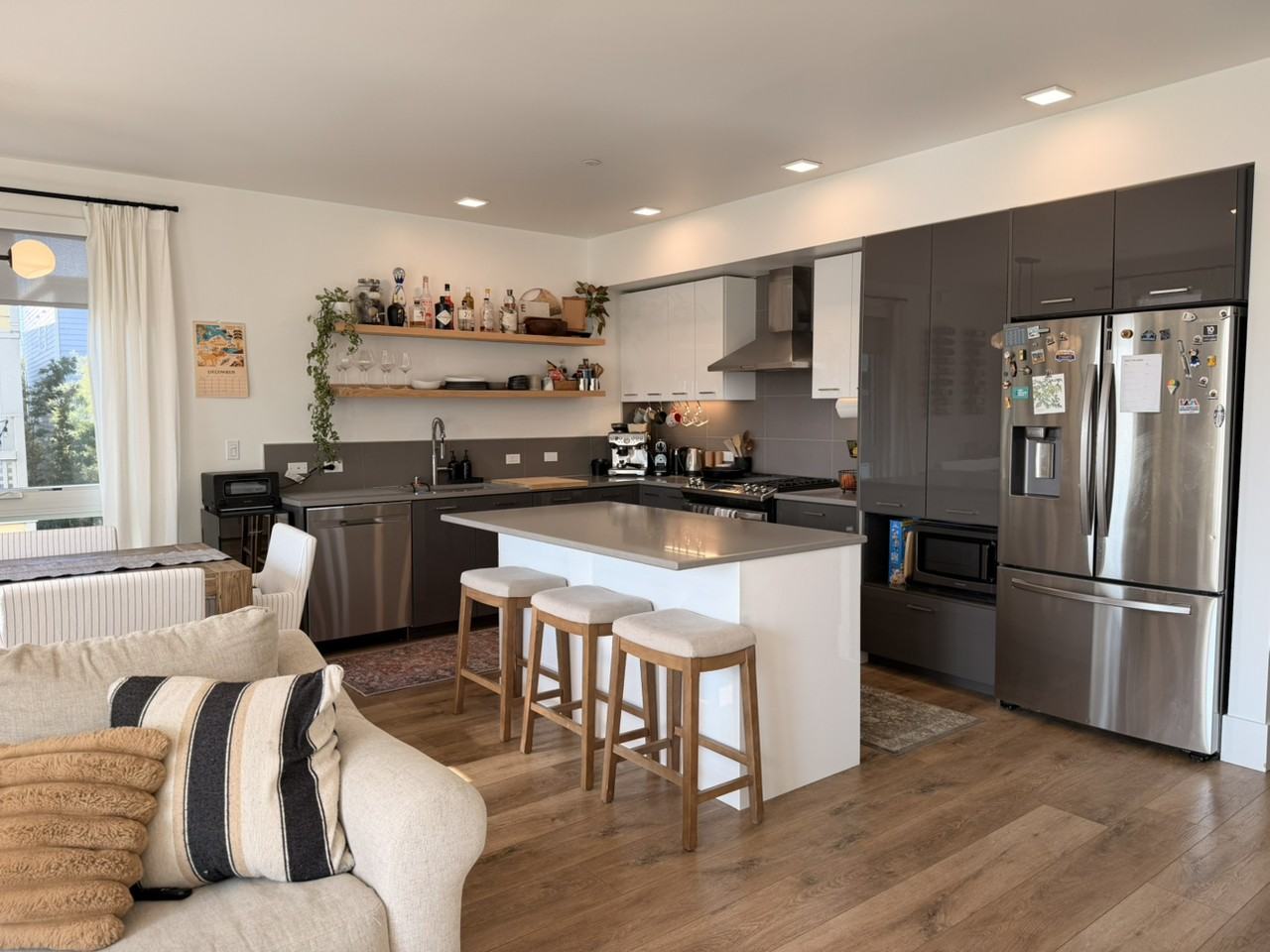 3253 Hollis St #A - Photo 3 of 16