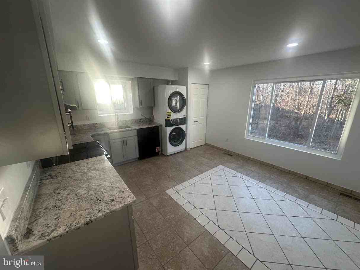 13301 Aiken Place - Photo 4 of 20