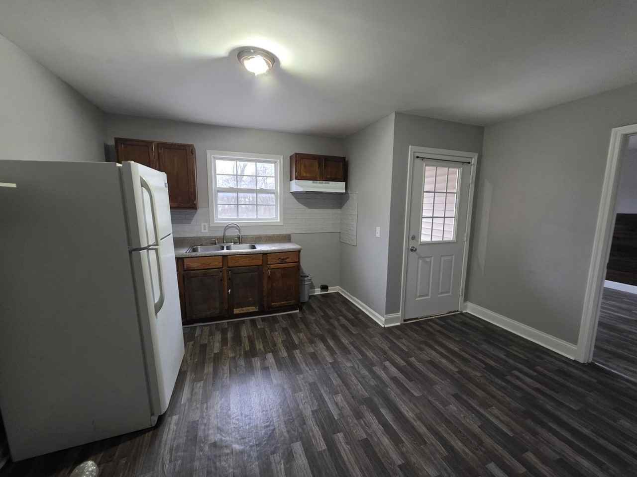 615 5th Ave E - Photo 6 of 15