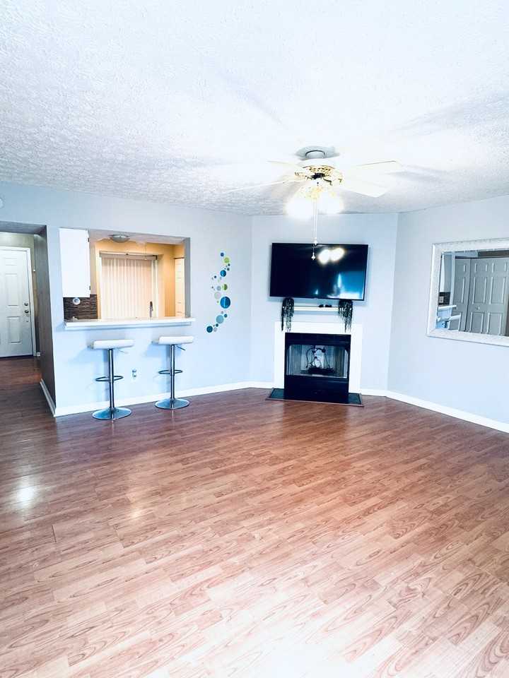 8262 Mcguire Dr #1 - Photo 5 of 9