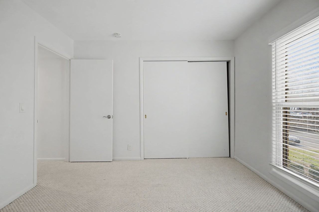 116 Harding Place A8 - 1 #1 - Photo 6 of 23