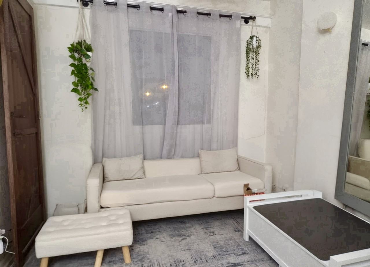 1495 Dupont Street - Photo 6 of 9