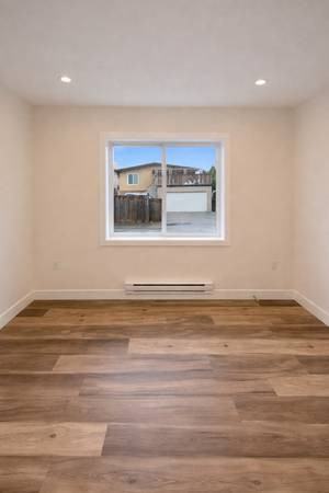 5851 Rupert Street - Photo 6 of 9