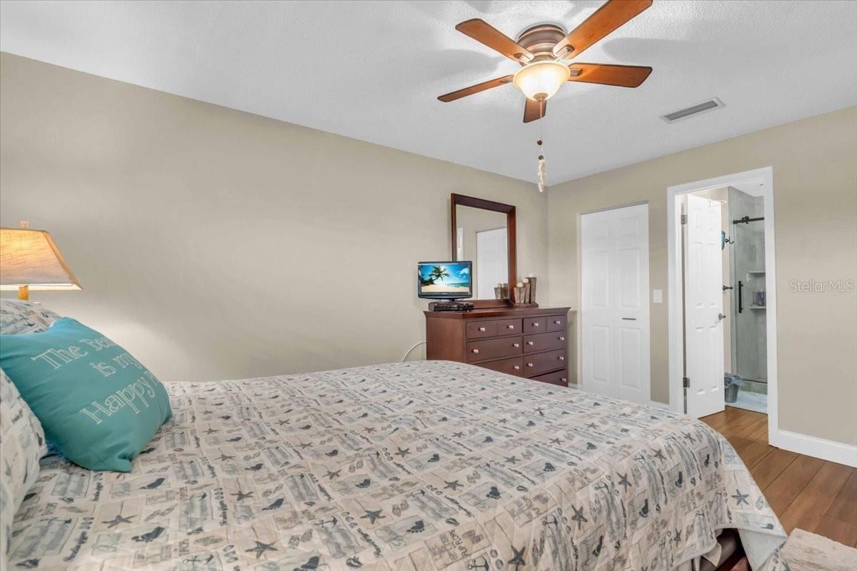 5725 80th St N #210 - Photo 3 of 17