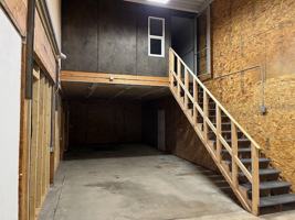 featured image of 160 Mactavish Ln