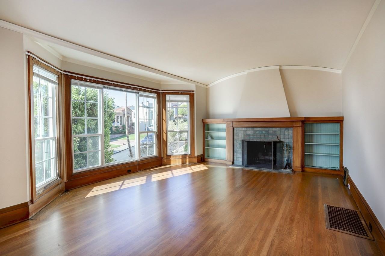 330 Hazelwood Ave - Photo 5 of 33