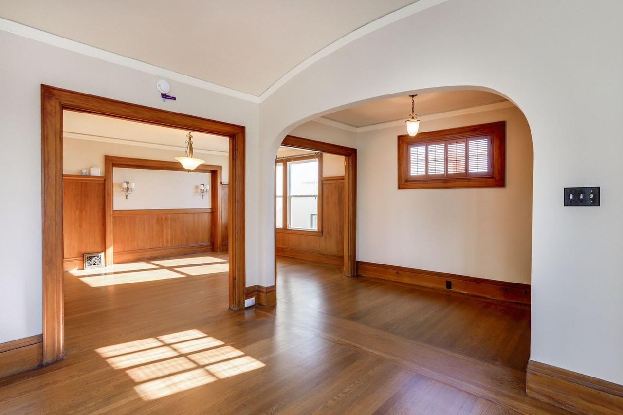 330 Hazelwood Ave - Photo 7 of 33