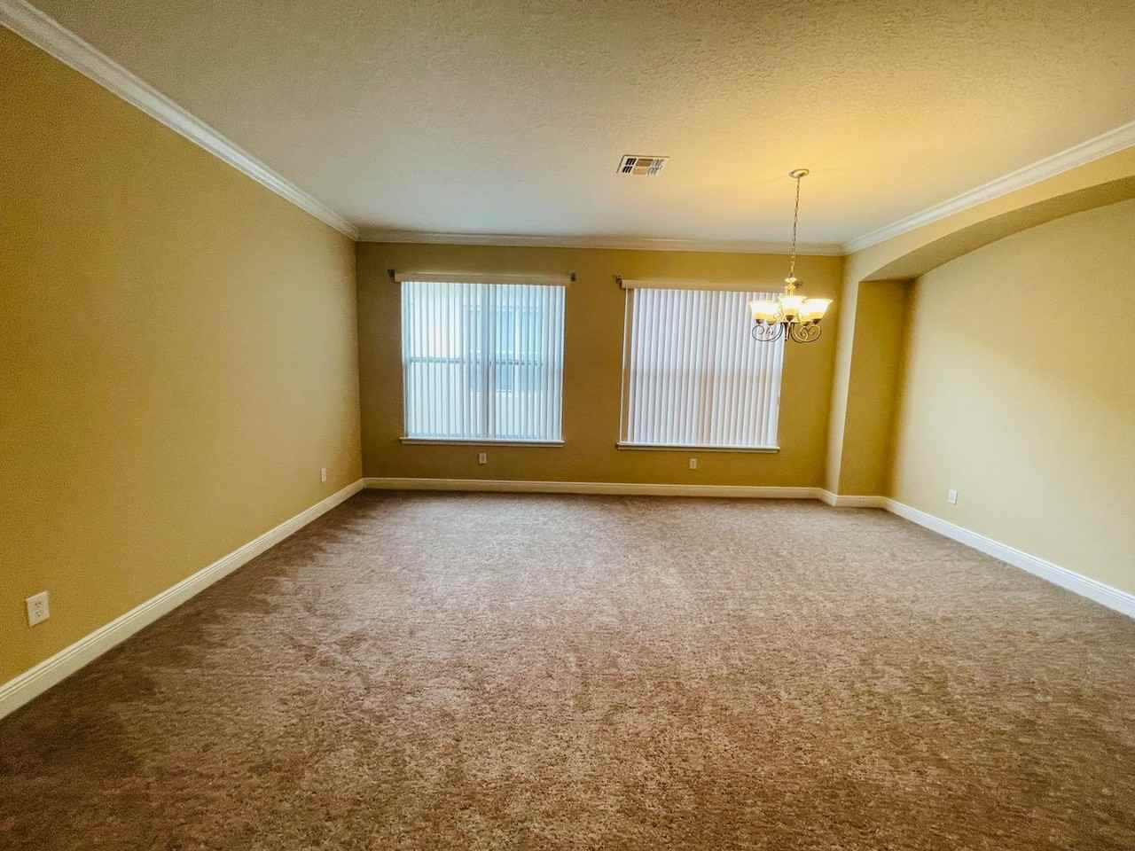 11507 Wakeworth St - Photo 5 of 26