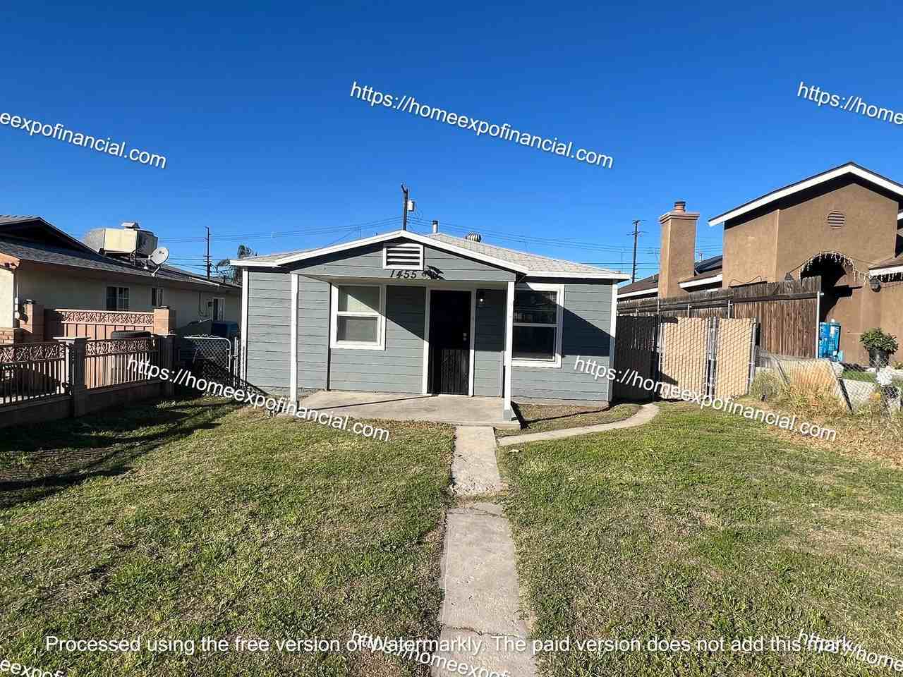 1455 Holly Ave - Photo 3 of 31