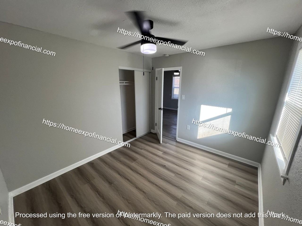 1455 Holly Ave - Photo 7 of 31