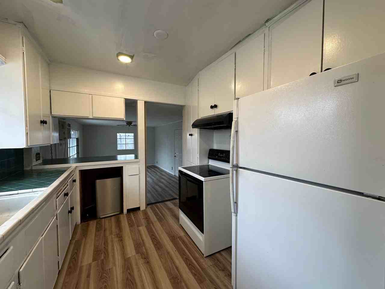 2455 Sandringham Rd - Photo 6 of 19