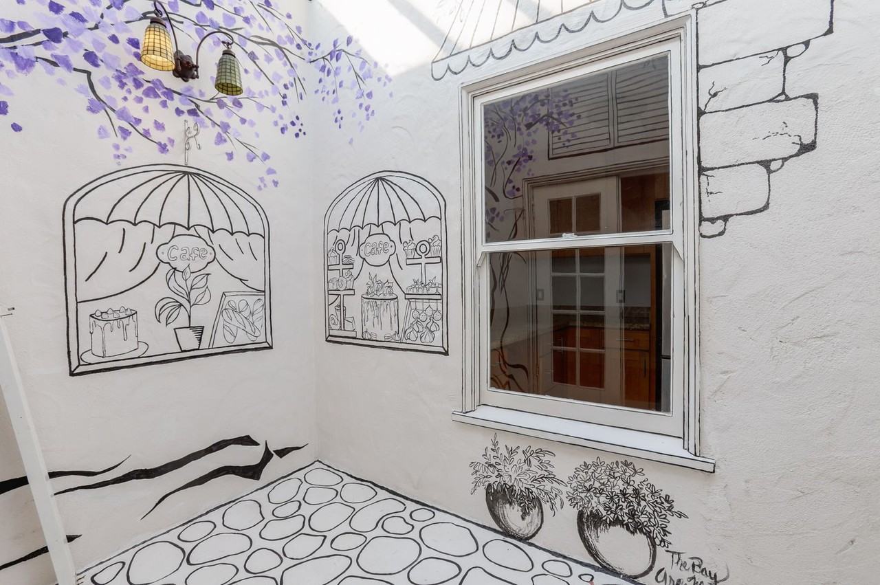 214 Cotter St - Photo 7 of 30