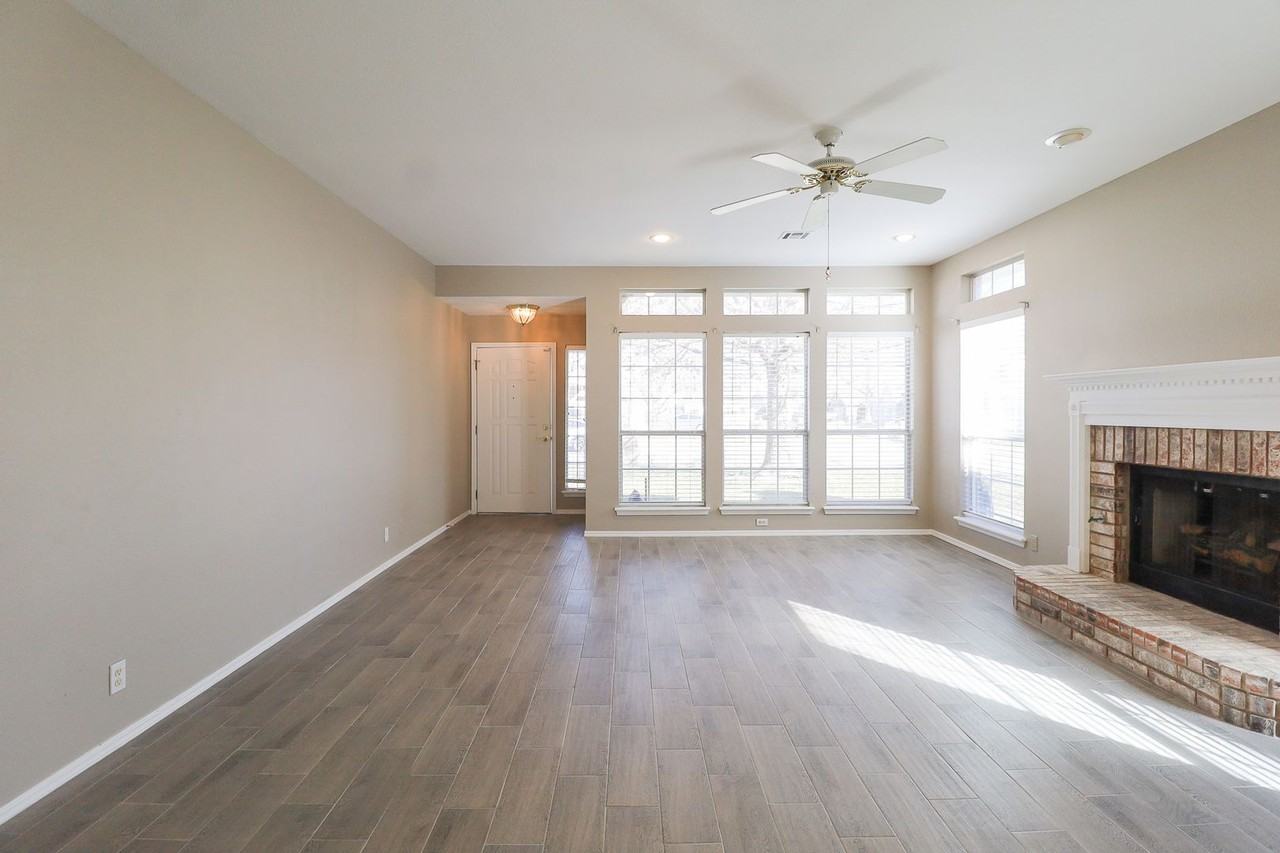 9040 E 76th St - Photo 6 of 35