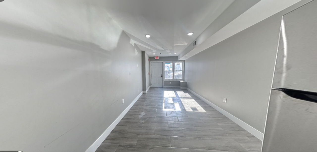 5341 Chestnut St - Photo 5 of 11