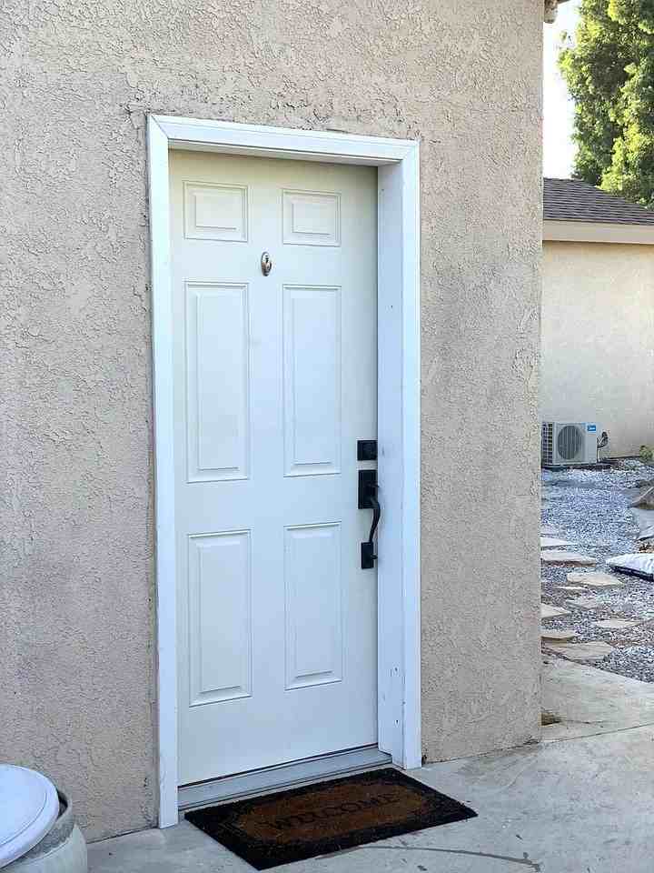 11031 Dade Lane - Photo 3 of 6