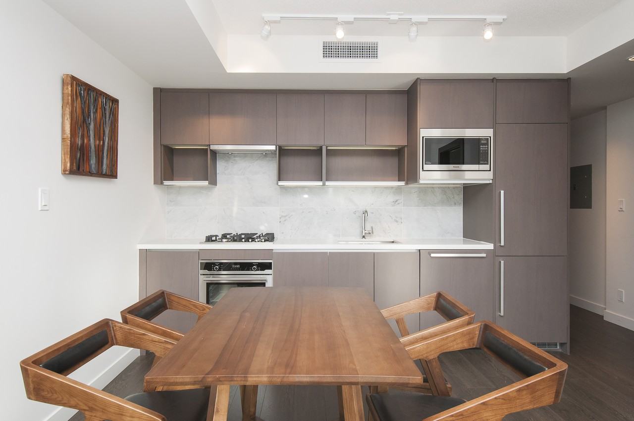 38 Smithe Street #1055 - Photo 4 of 17