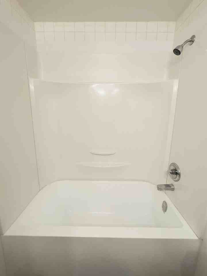 15158 Royal Ave - Photo 4 of 11