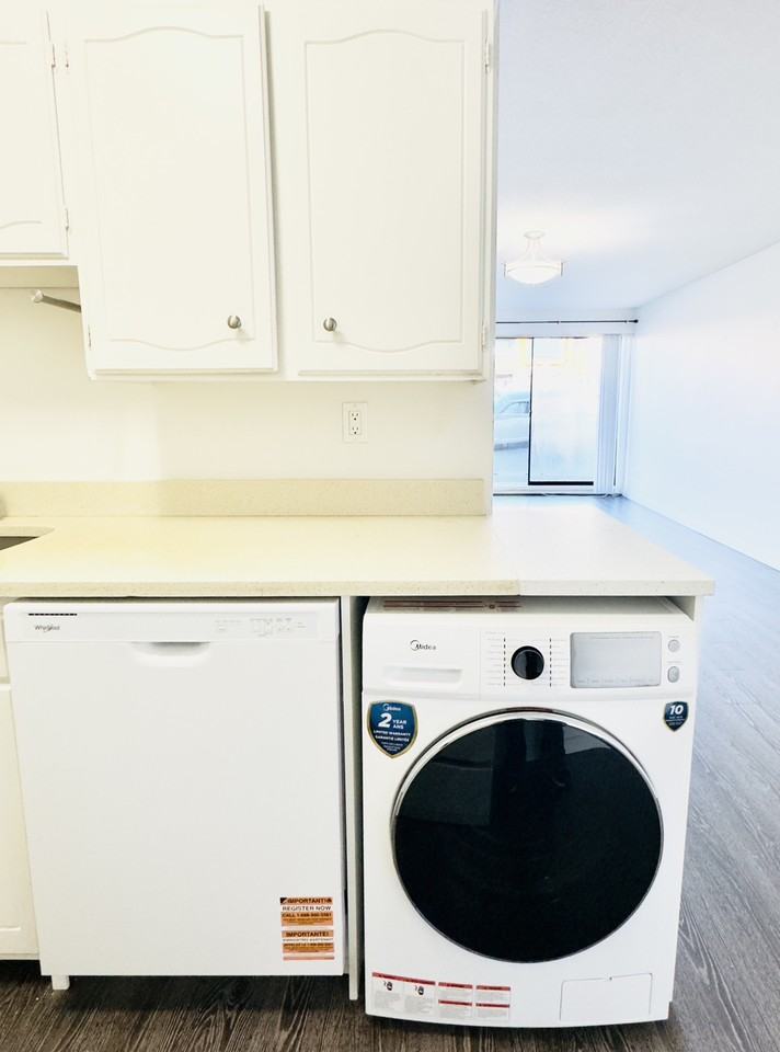 15158 Royal Ave - Photo 7 of 11