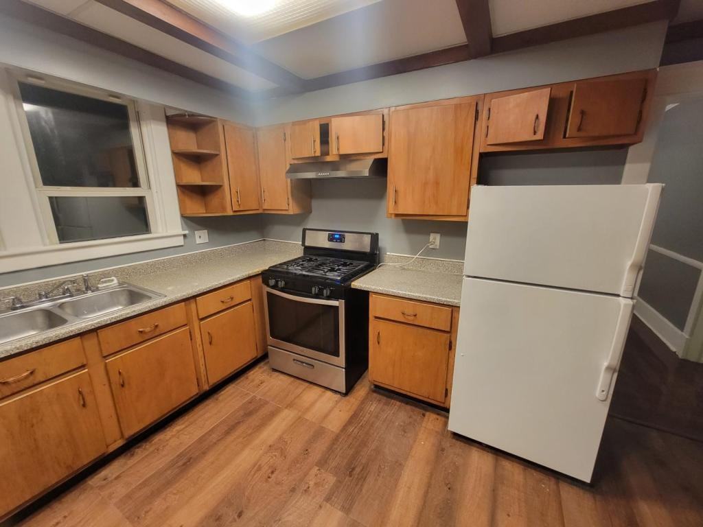 19 Wilson Ave ##2 - Photo 4 of 9