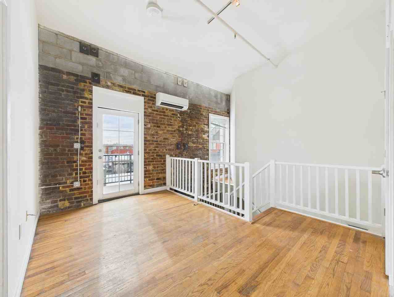 15 N 18th St #4E - Photo 4 of 48