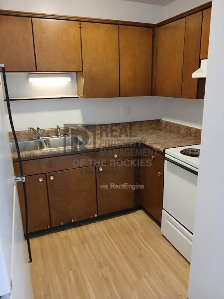 1617 Person St #E302