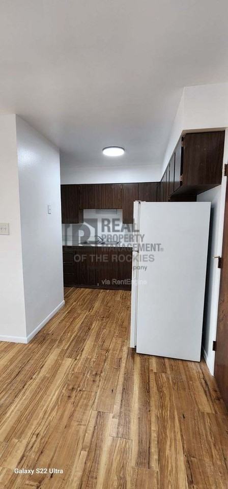 2500 Windwood Dr #F301 - Photo 6 of 31