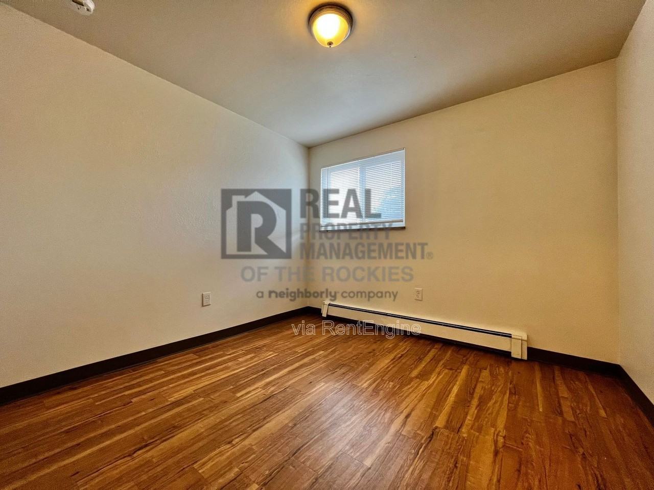 1001 Emigh St #111 - Photo 4 of 23