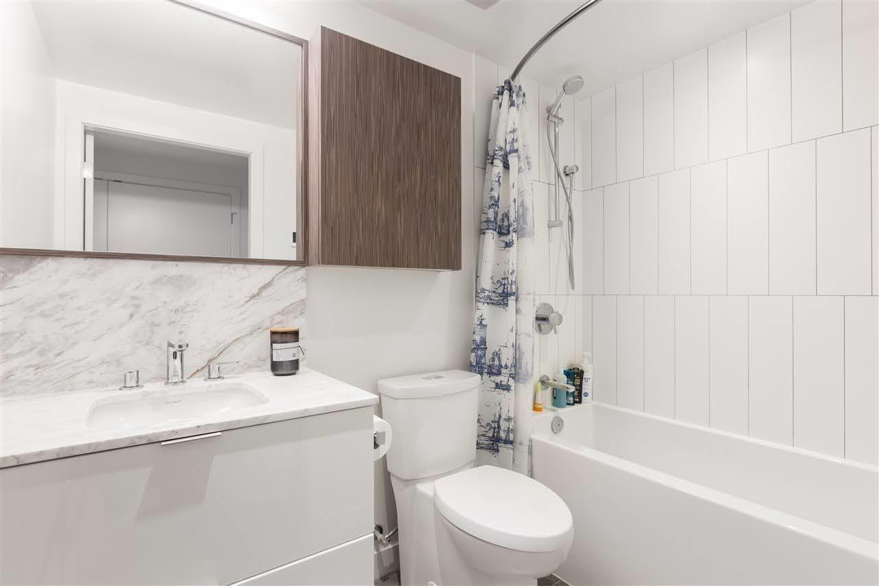 209 East 7th Avenue - Photo 5 of 9