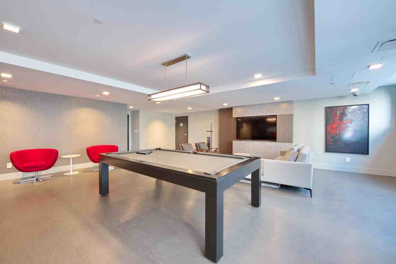 209 East 7th Avenue - Photo 7 of 9