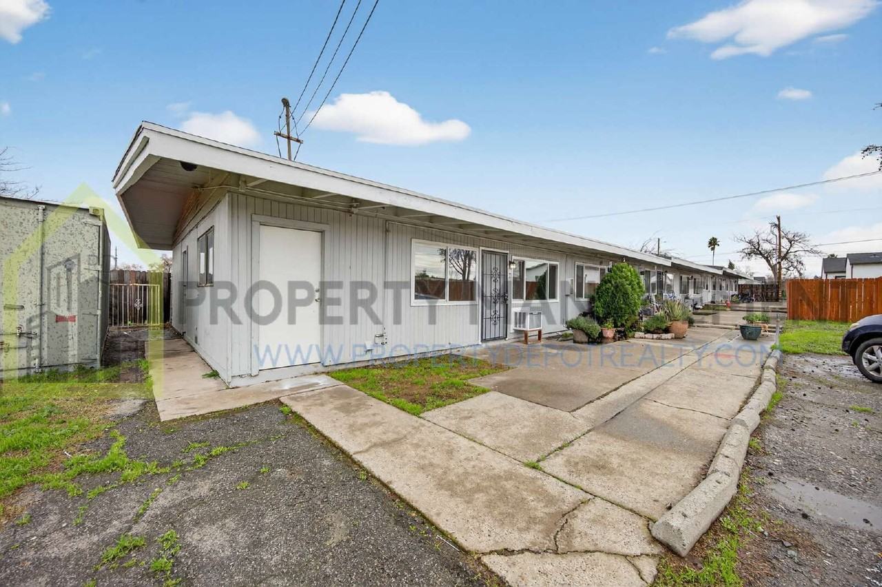 2605 Albatross Way #7