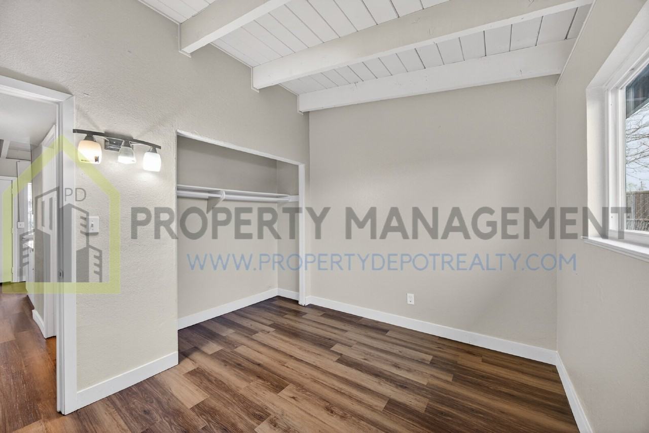 2605 Albatross Way #7 - Photo 2 of 22