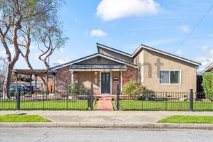 featured image of 41861 Maywood St