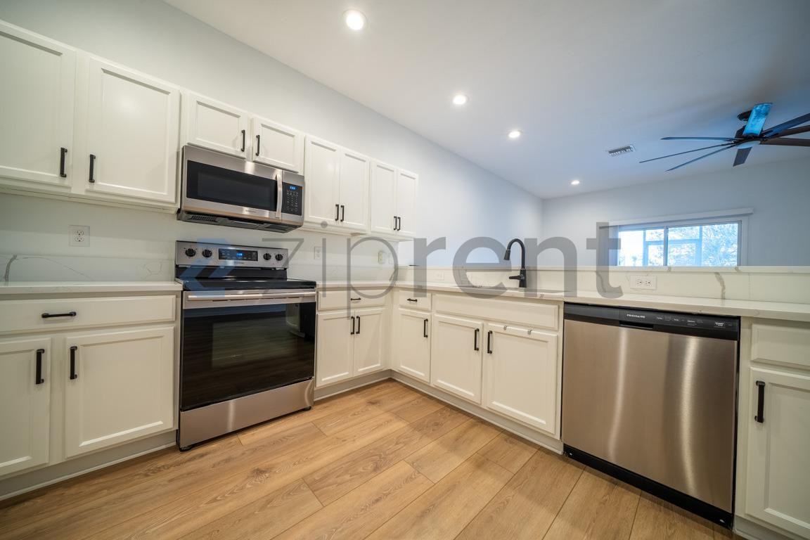 4648 Vignette Way - Photo 5 of 21